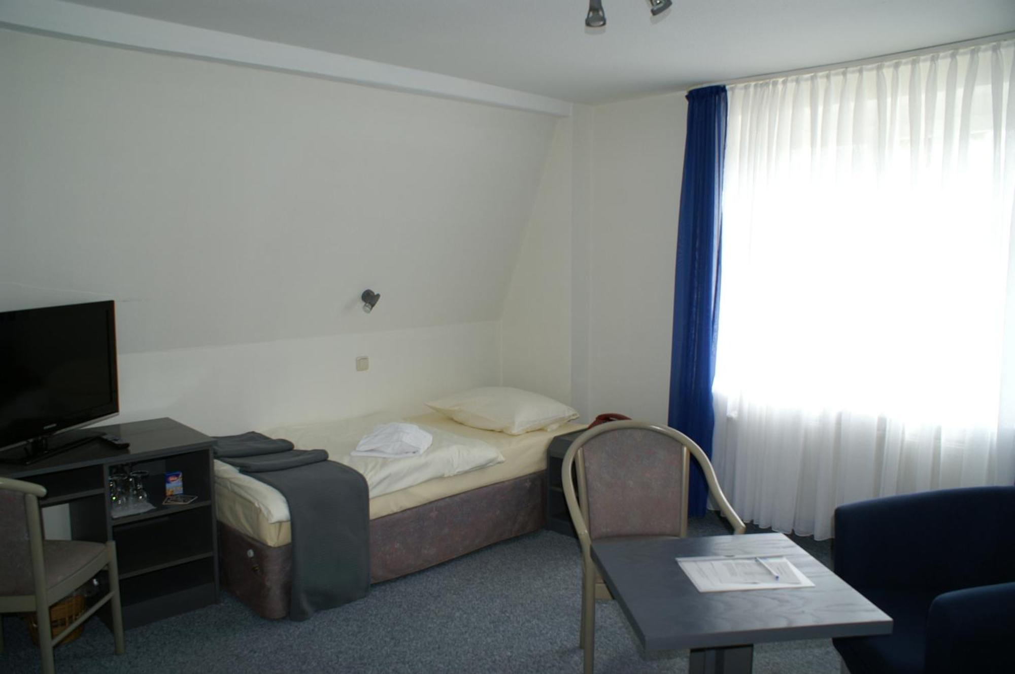 Hotel Strandpavillon Бабе Екстер'єр фото
