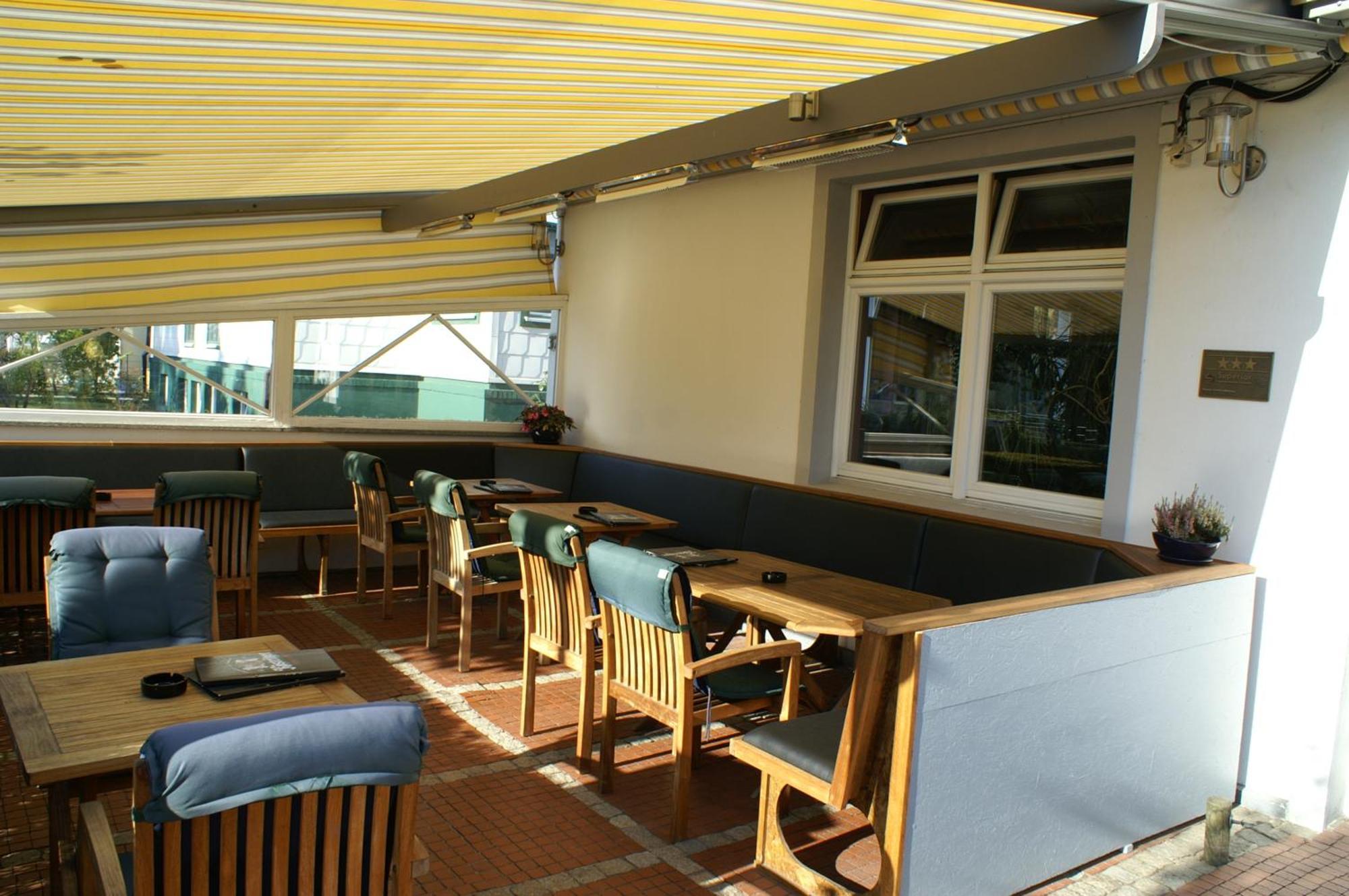 Hotel Strandpavillon Бабе Екстер'єр фото