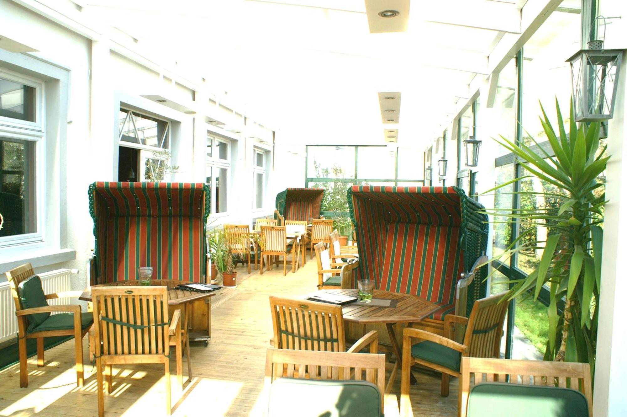 Hotel Strandpavillon Бабе Екстер'єр фото